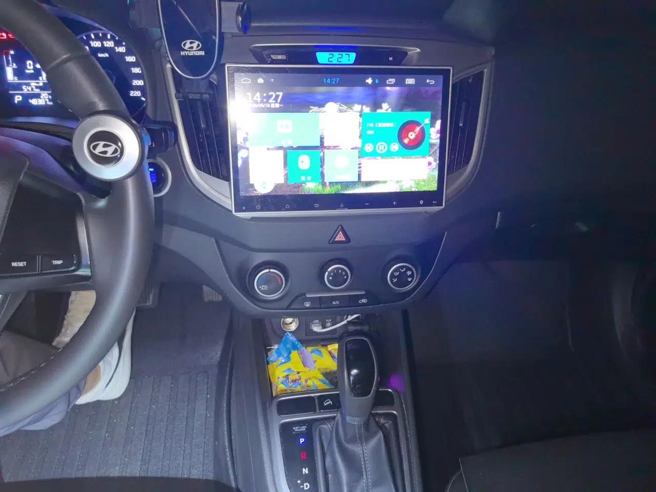 Hyundai ix25 2017 1.6L Automatic Smart Version — миниатюра 14