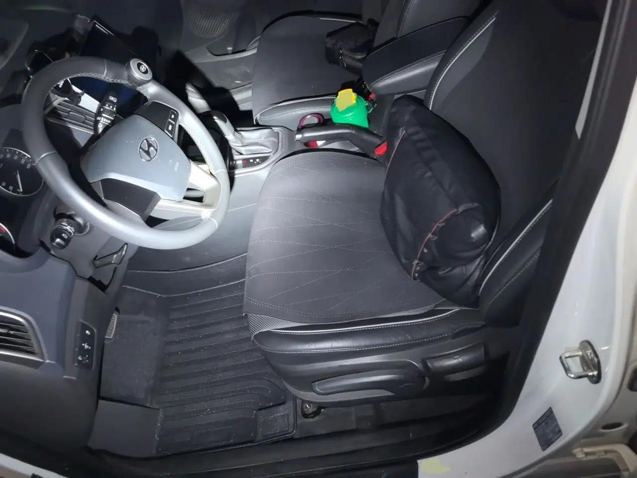 Hyundai ix25 2017 1.6L Automatic Smart Version — миниатюра 16