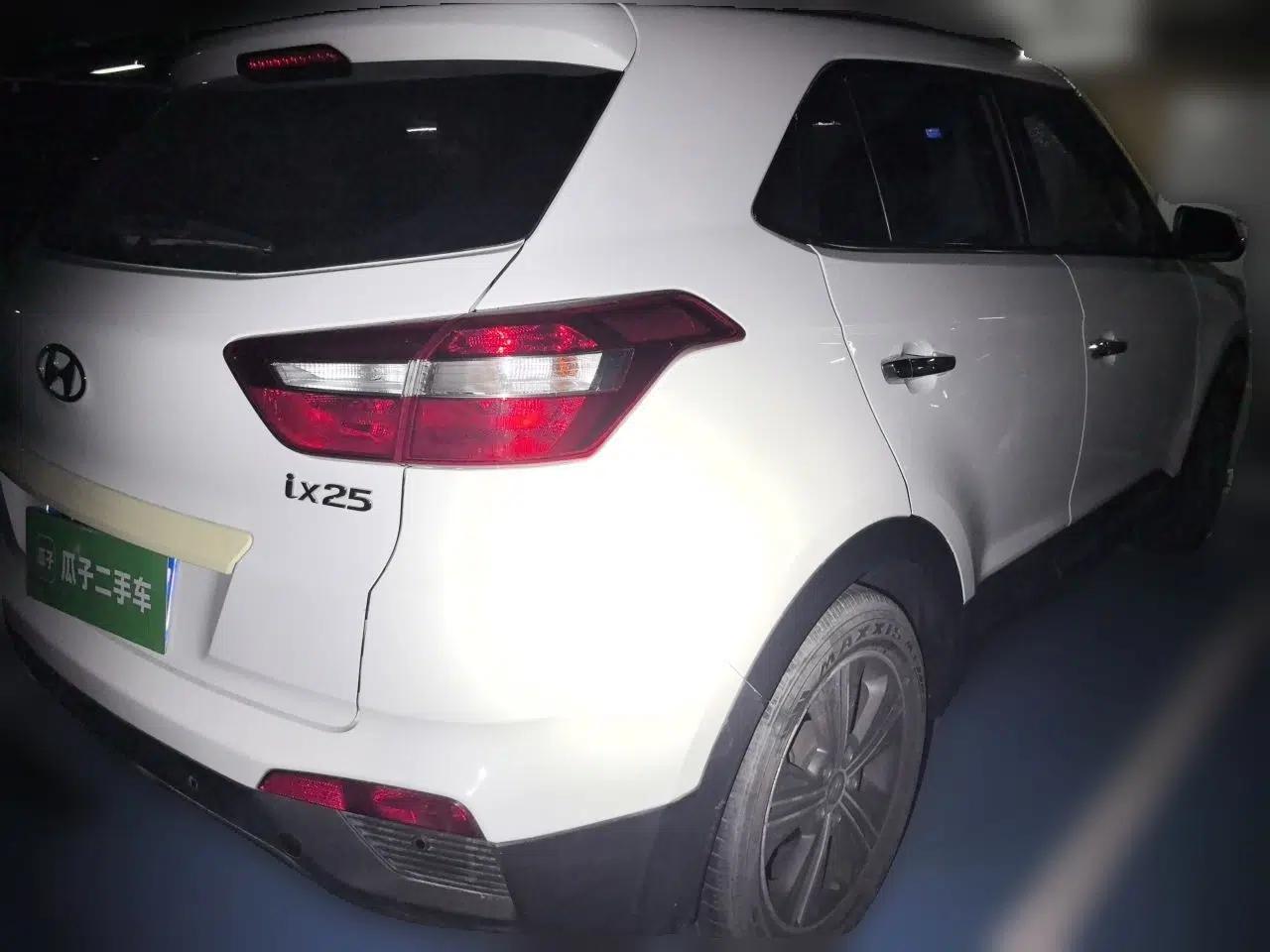 Hyundai ix25 2017 1.6L Automatic Smart Version — миниатюра 6