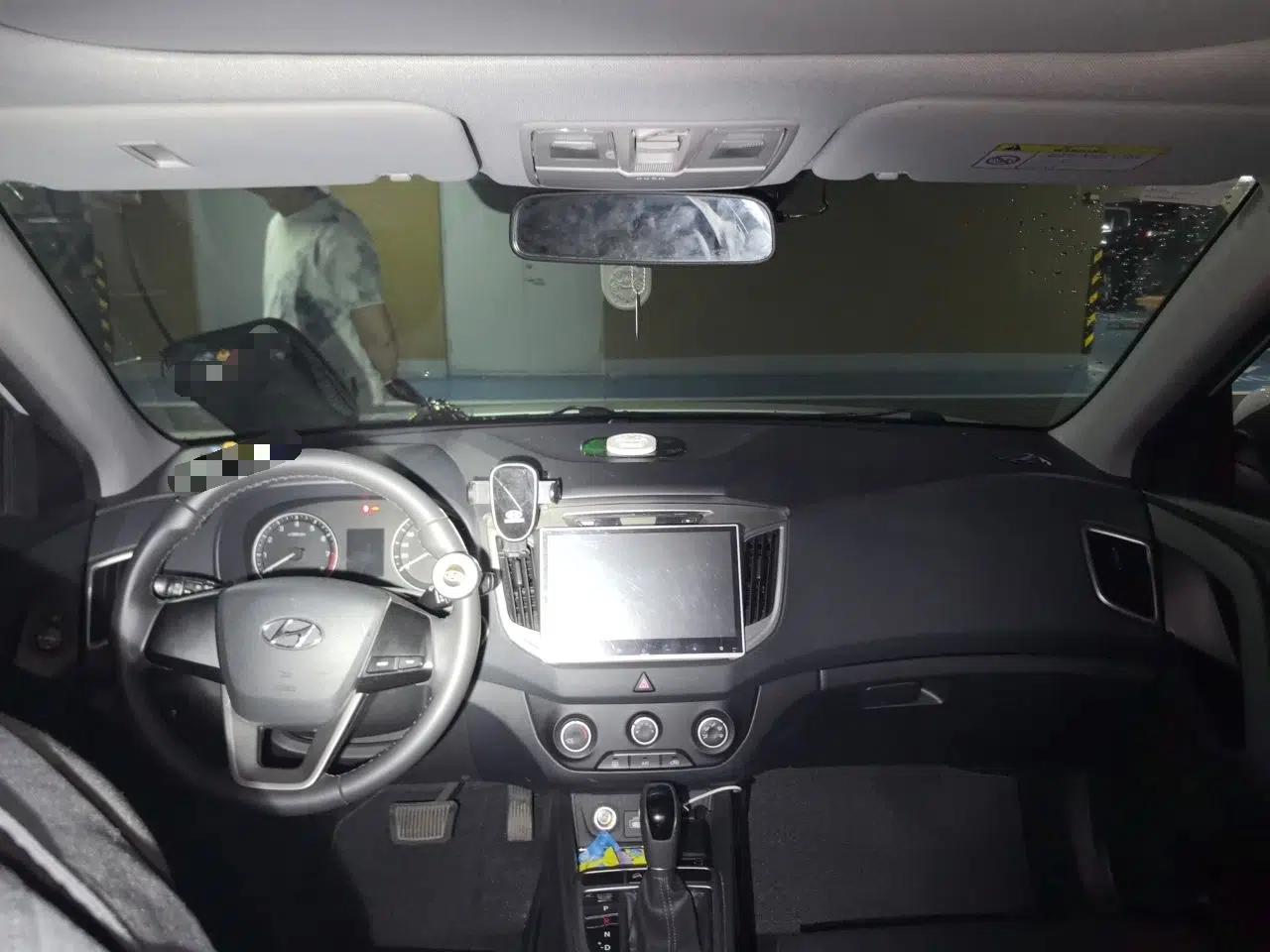 Hyundai ix25 2017 1.6L Automatic Smart Version — миниатюра 10