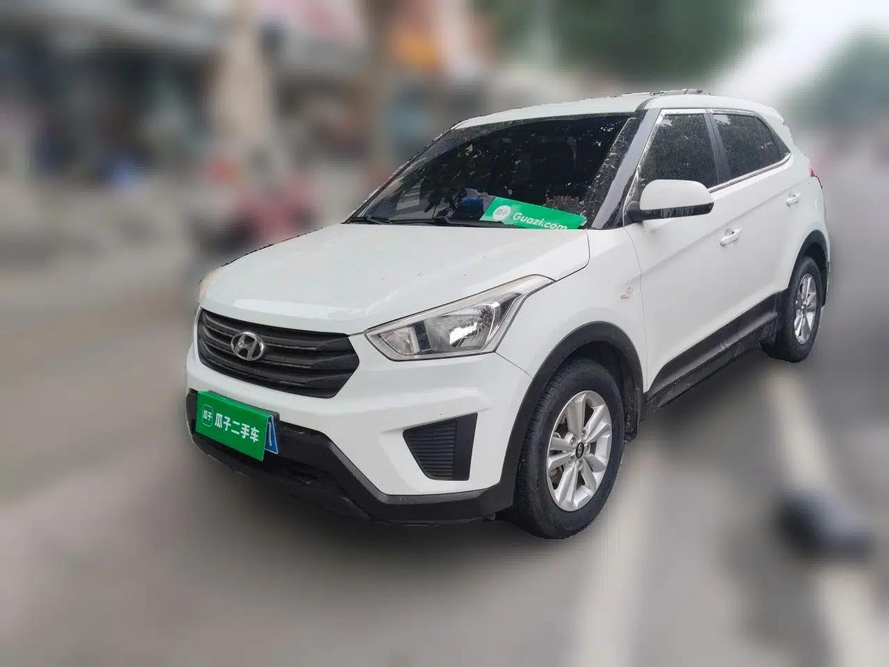 Hyundai ix25 2015 1.6L Manual Two-Wheel Drive Fashionable GS Model — миниатюра 1