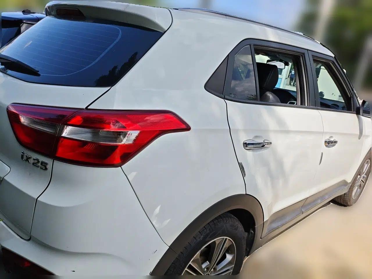 Hyundai ix25 2015 1.6L Automatic Two-Wheel Drive Smart GLS Trim — миниатюра 6