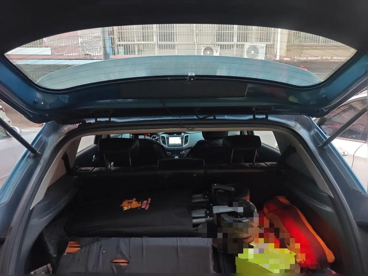 Hyundai ix25 2015 1.6L Automatic Two-Wheel-Drive Deluxe DLX Model — миниатюра 20