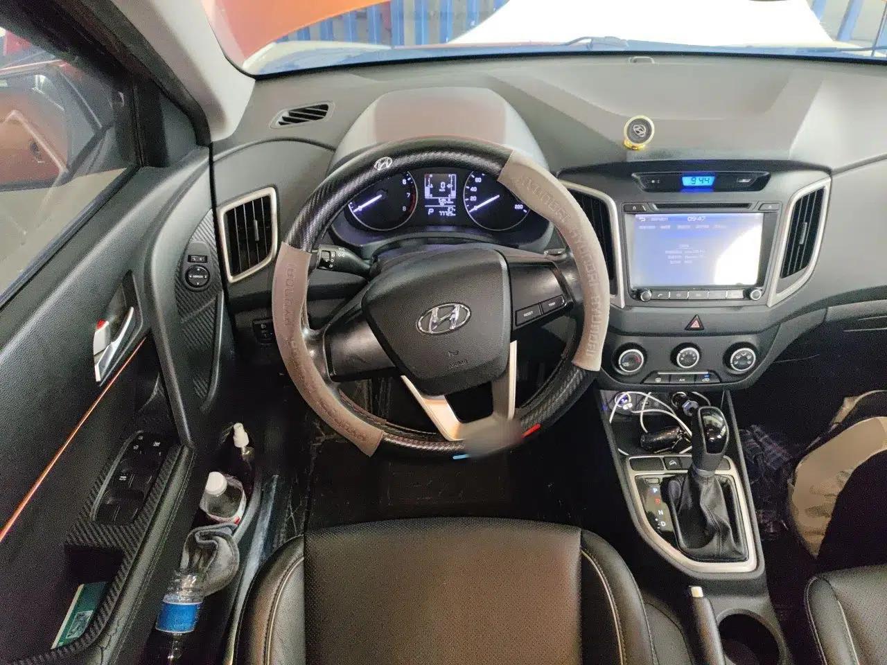 Hyundai ix25 2015 1.6L Automatic Two-Wheel Drive Smart GLS Trim — миниатюра 11