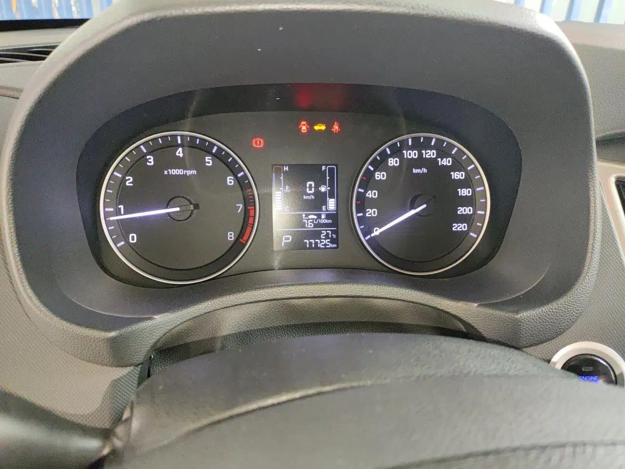 Hyundai ix25 2015 1.6L Automatic Two-Wheel Drive Smart GLS Trim — миниатюра 12