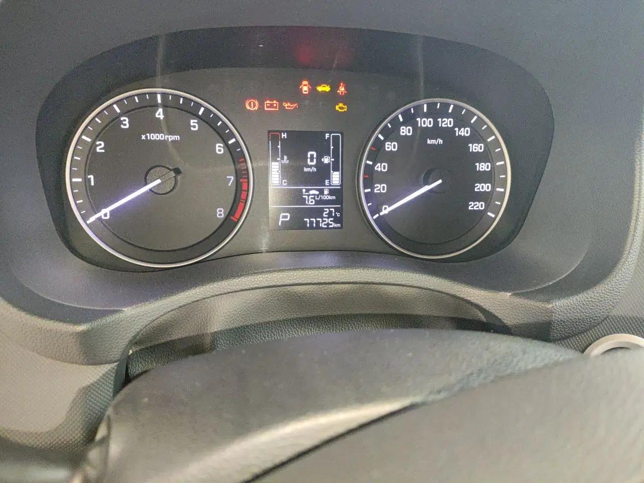 Hyundai ix25 2015 1.6L Automatic Two-Wheel Drive Smart GLS Trim — миниатюра 13