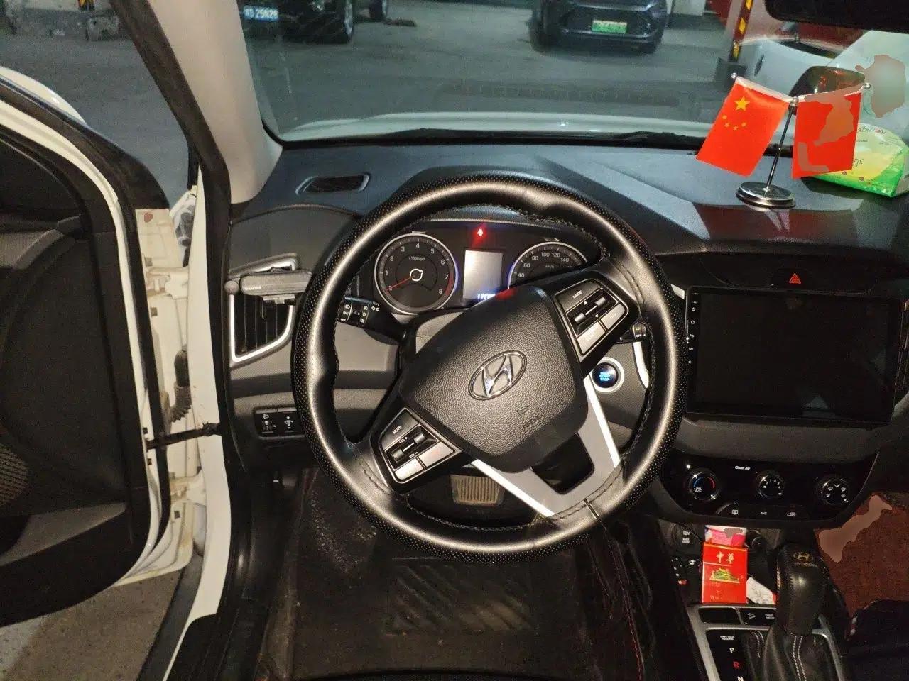 Hyundai ix25 2017 1.6L Automatic Smart Version — миниатюра 11