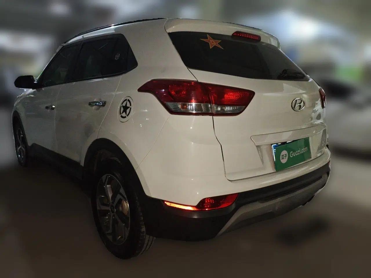 Hyundai ix25 2017 1.6L Automatic Smart Version — миниатюра 4