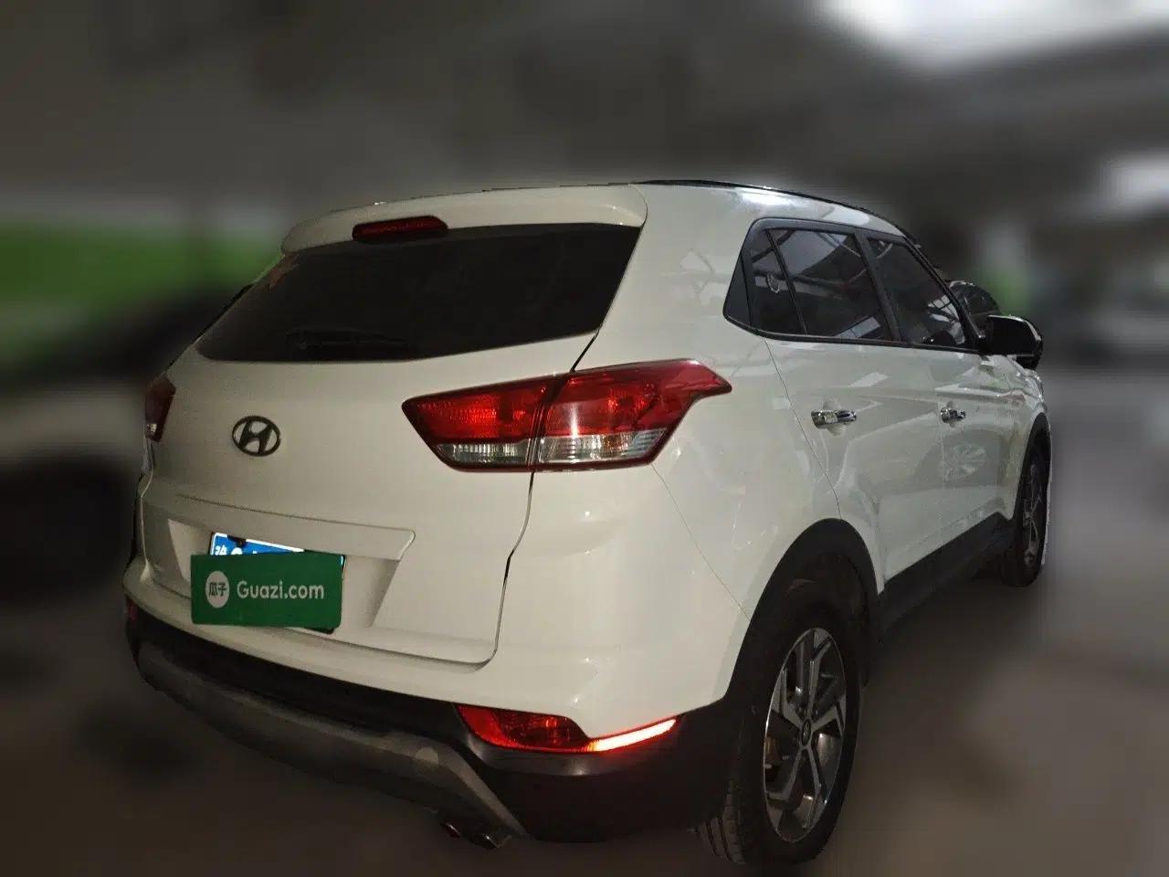 Hyundai ix25 2017 1.6L Automatic Smart Version — миниатюра 6