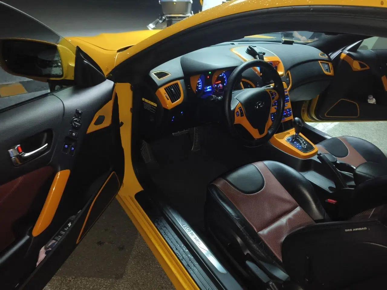 Hyundai Genesis Coupe 2009 2.0T Automatic Deluxe Edition — миниатюра 17