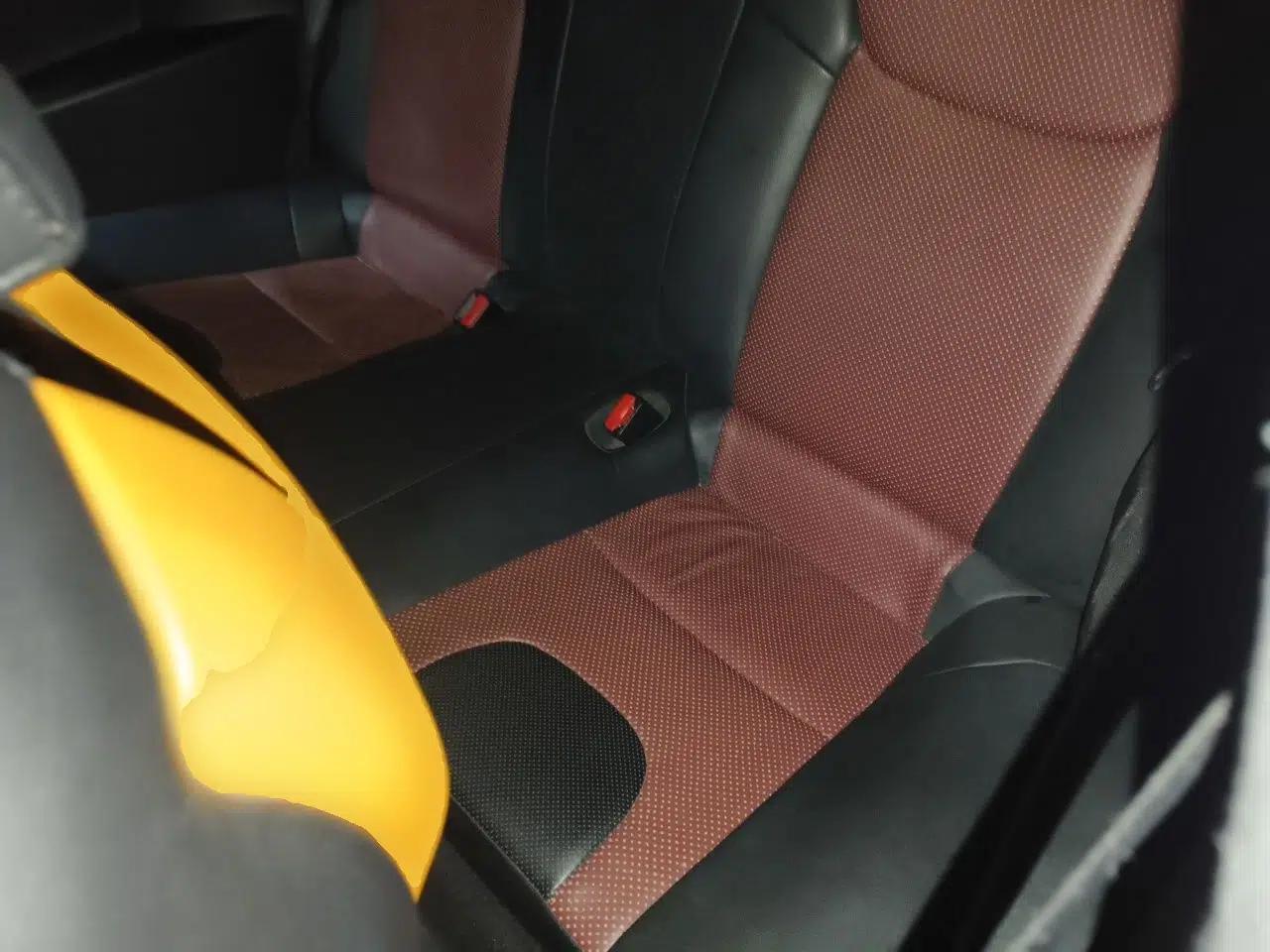 Hyundai Genesis Coupe 2009 2.0T Automatic Deluxe Edition — миниатюра 18