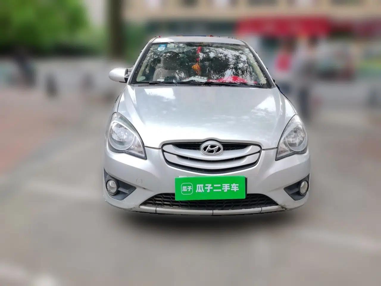Hyundai Accent 2011 1.4 Manual Comfort Version — миниатюра 2