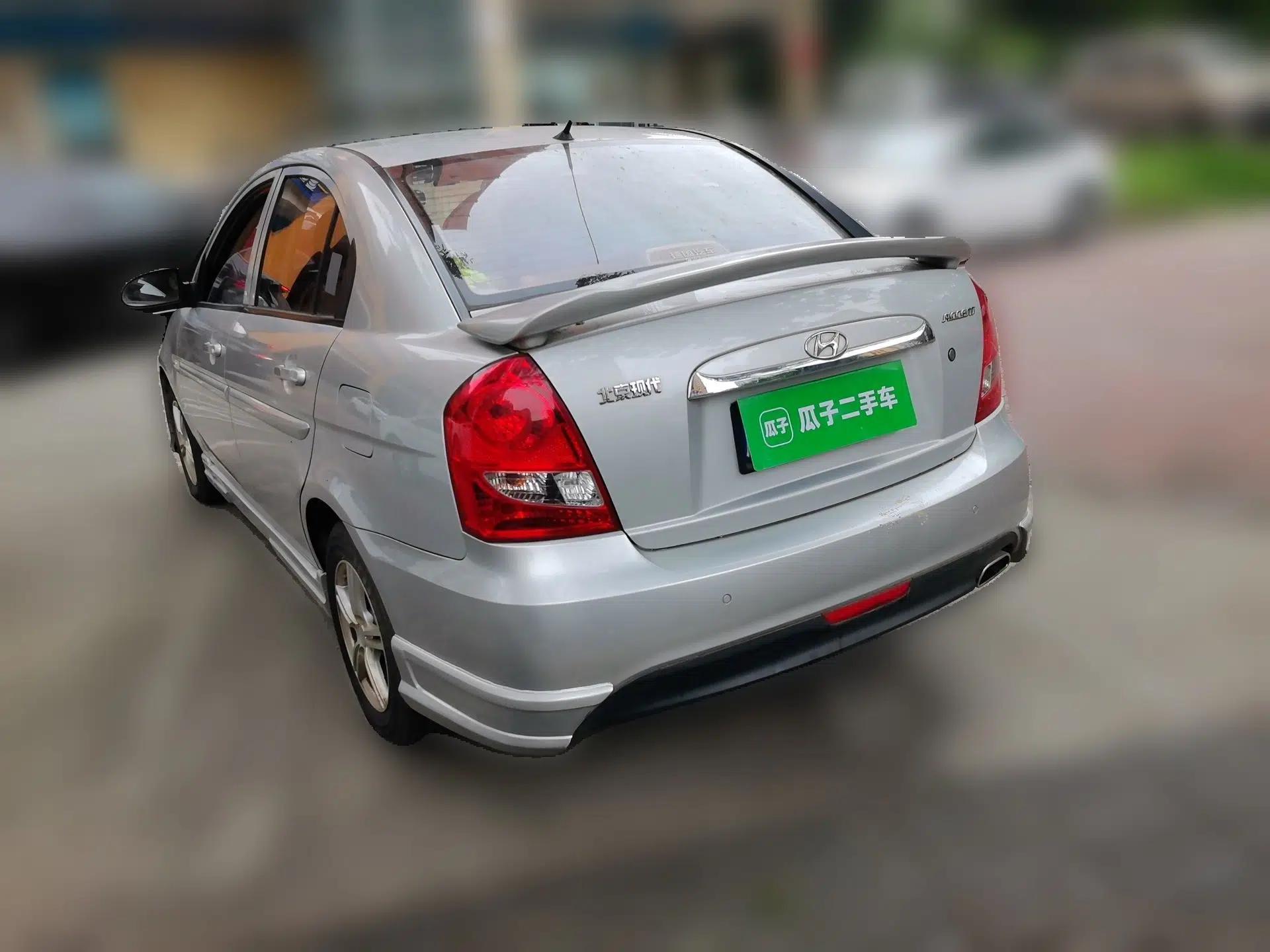 Hyundai Accent 2011 1.4 Manual Comfort Version — миниатюра 4