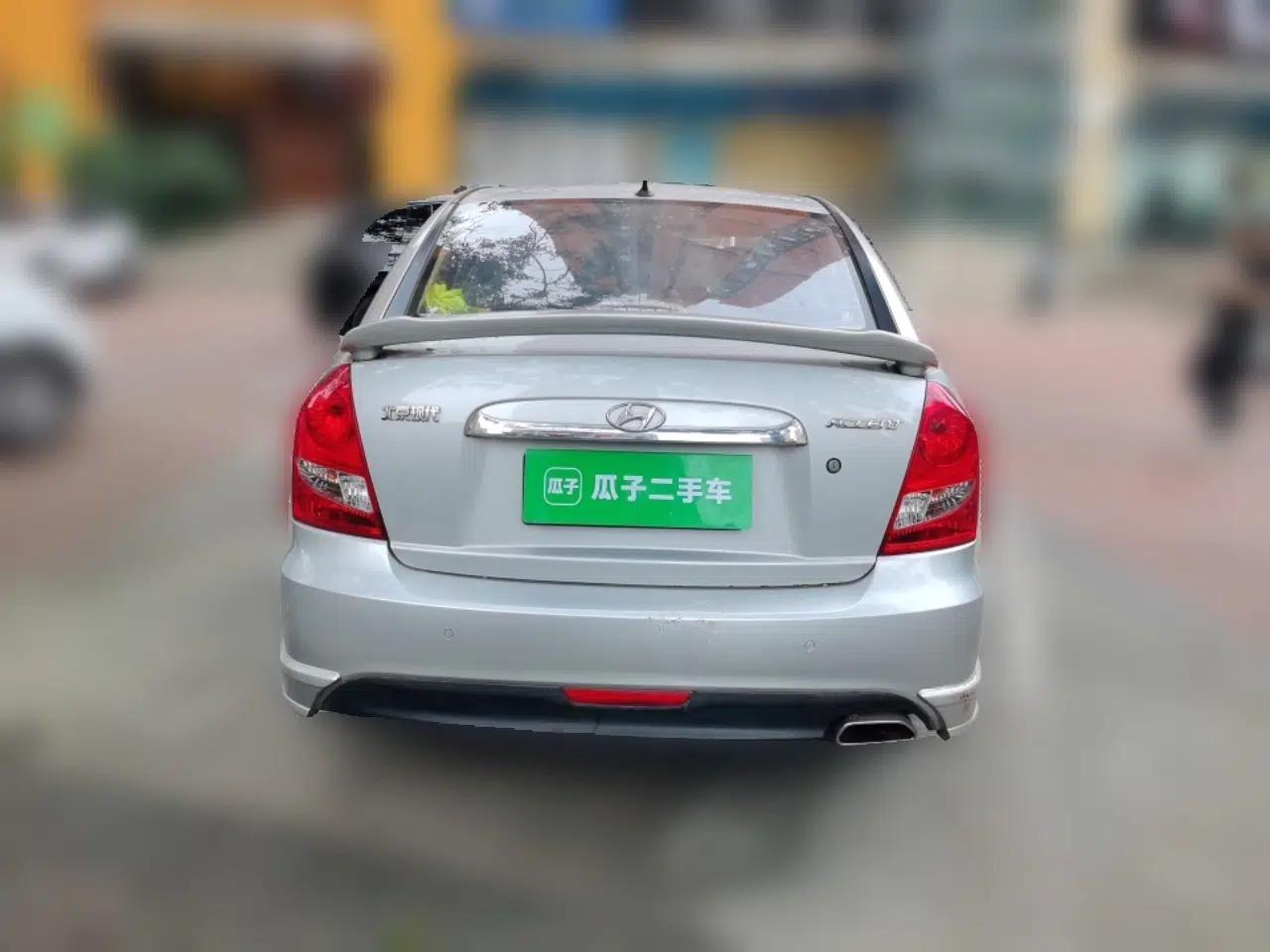 Hyundai Accent 2011 1.4 Manual Comfort Version — миниатюра 5