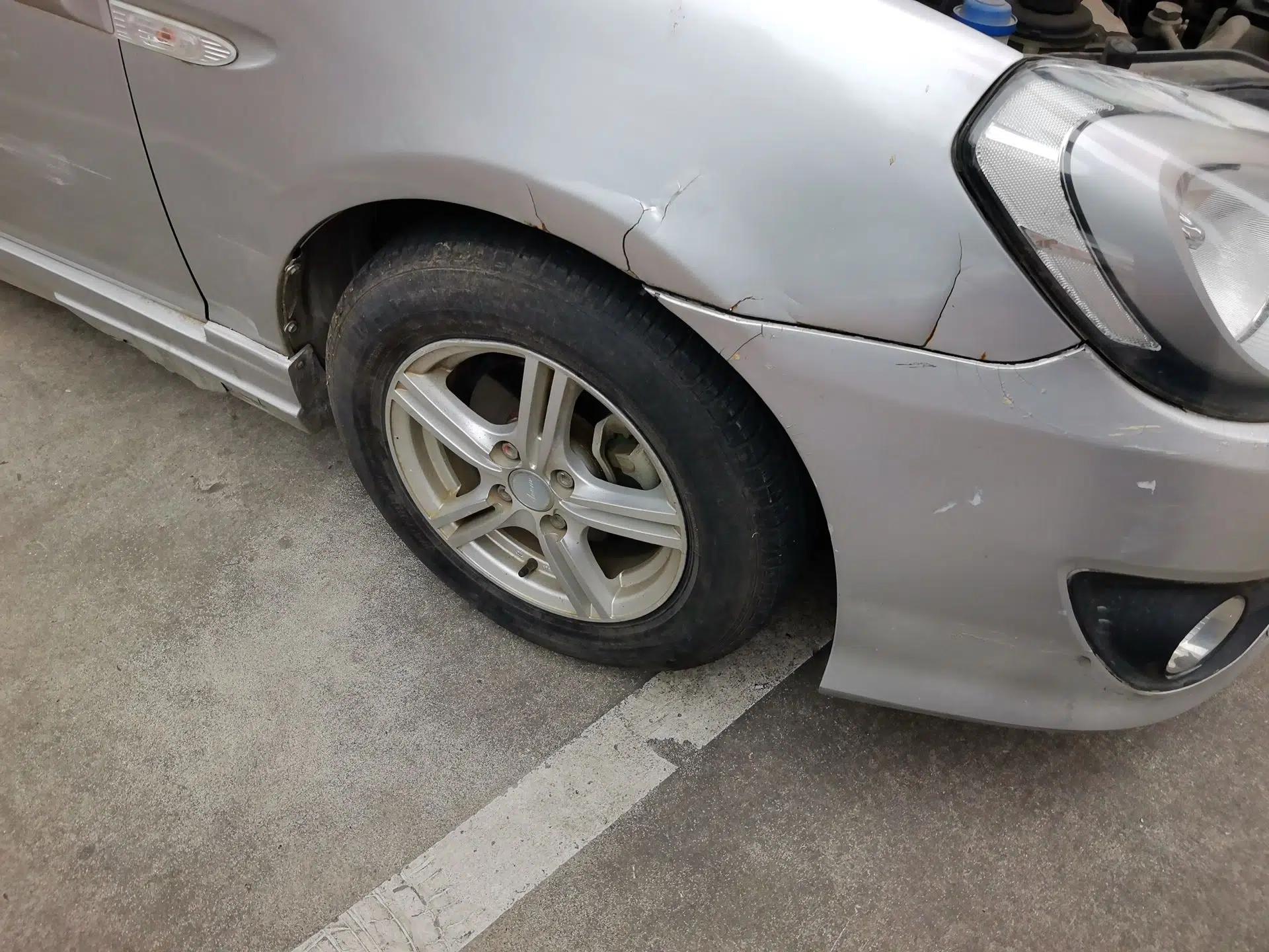 Hyundai Accent 2011 1.4 Manual Comfort Version — миниатюра 8