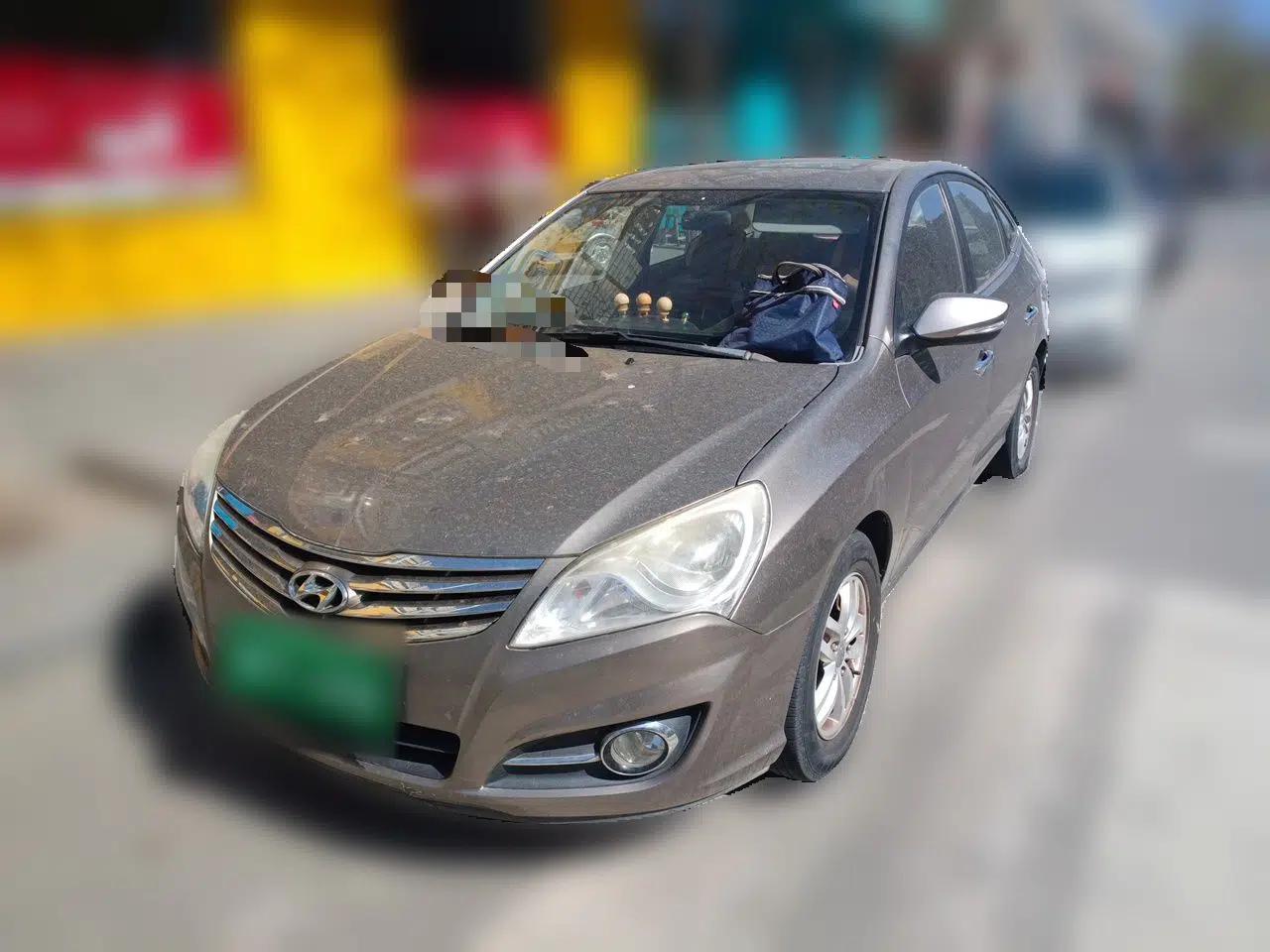Hyundai Celesta 2011 1.6L Manual Luxury Model — миниатюра 1