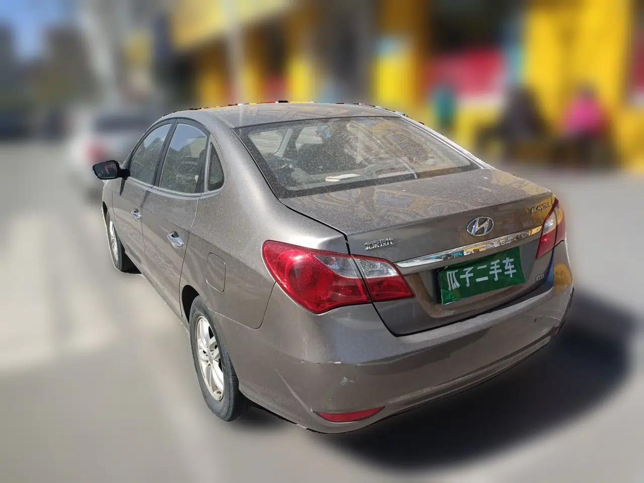Hyundai Celesta 2011 1.6L Manual Luxury Model — миниатюра 4