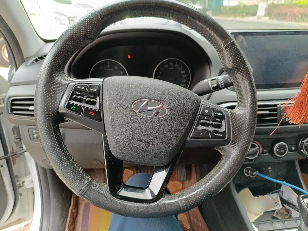 Hyundai Celesta 2018 1.6L Automatic GL Enjoyment Version China V Standard — миниатюра 11