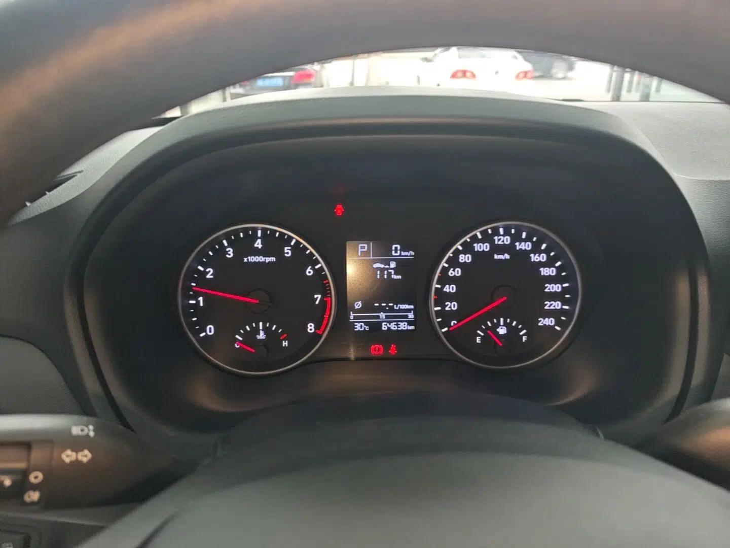 Hyundai Celesta 2020 1.6L Automatic GL Enjoyable Edition — миниатюра 15