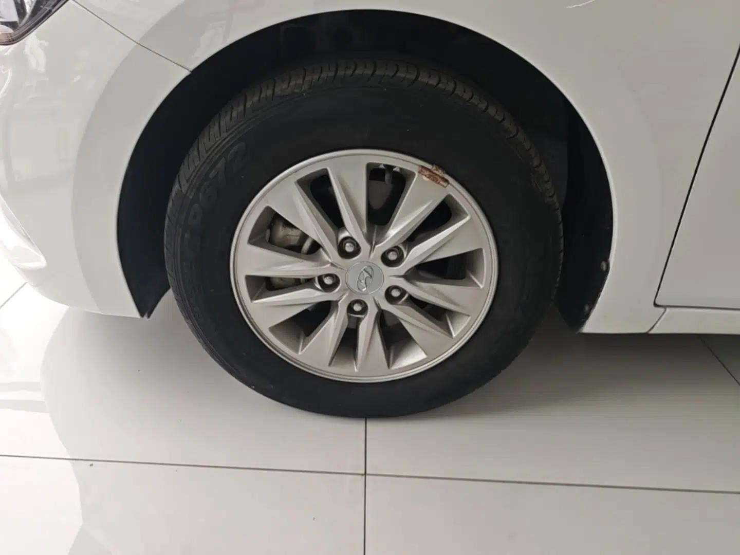 Hyundai Celesta 2020 1.6L Automatic GL Enjoyable Edition — миниатюра 8