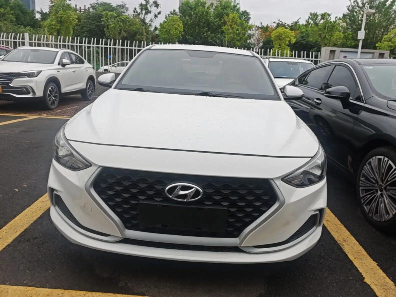 Hyundai Celesta 2020 1.6L Automatic GL Enjoyable Edition — миниатюра 2