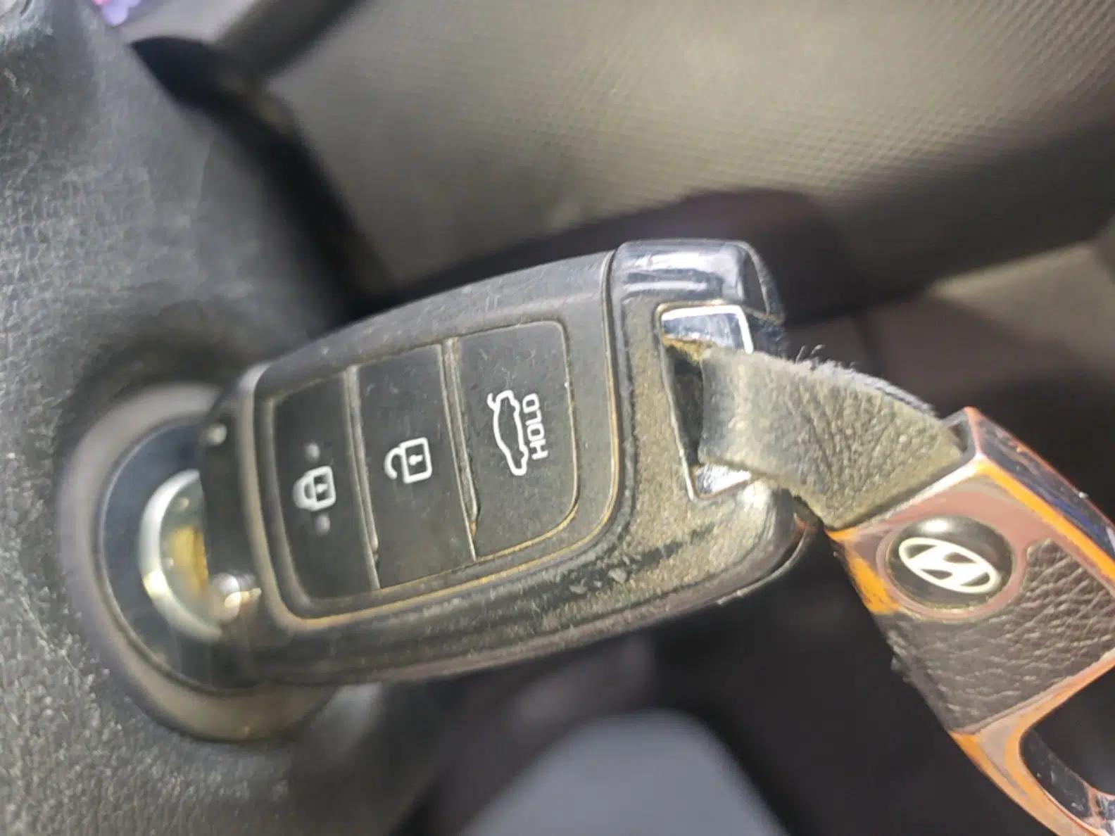 Hyundai Celesta 2020 1.6L Automatic GL Enjoyable Edition — миниатюра 12