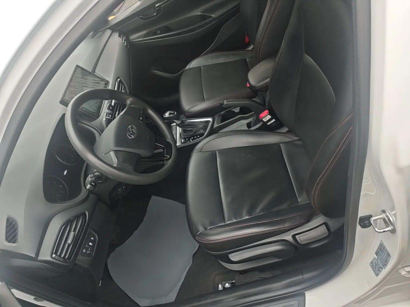 Hyundai Celesta 2020 1.6L Automatic GL Enjoyable Edition — миниатюра 18