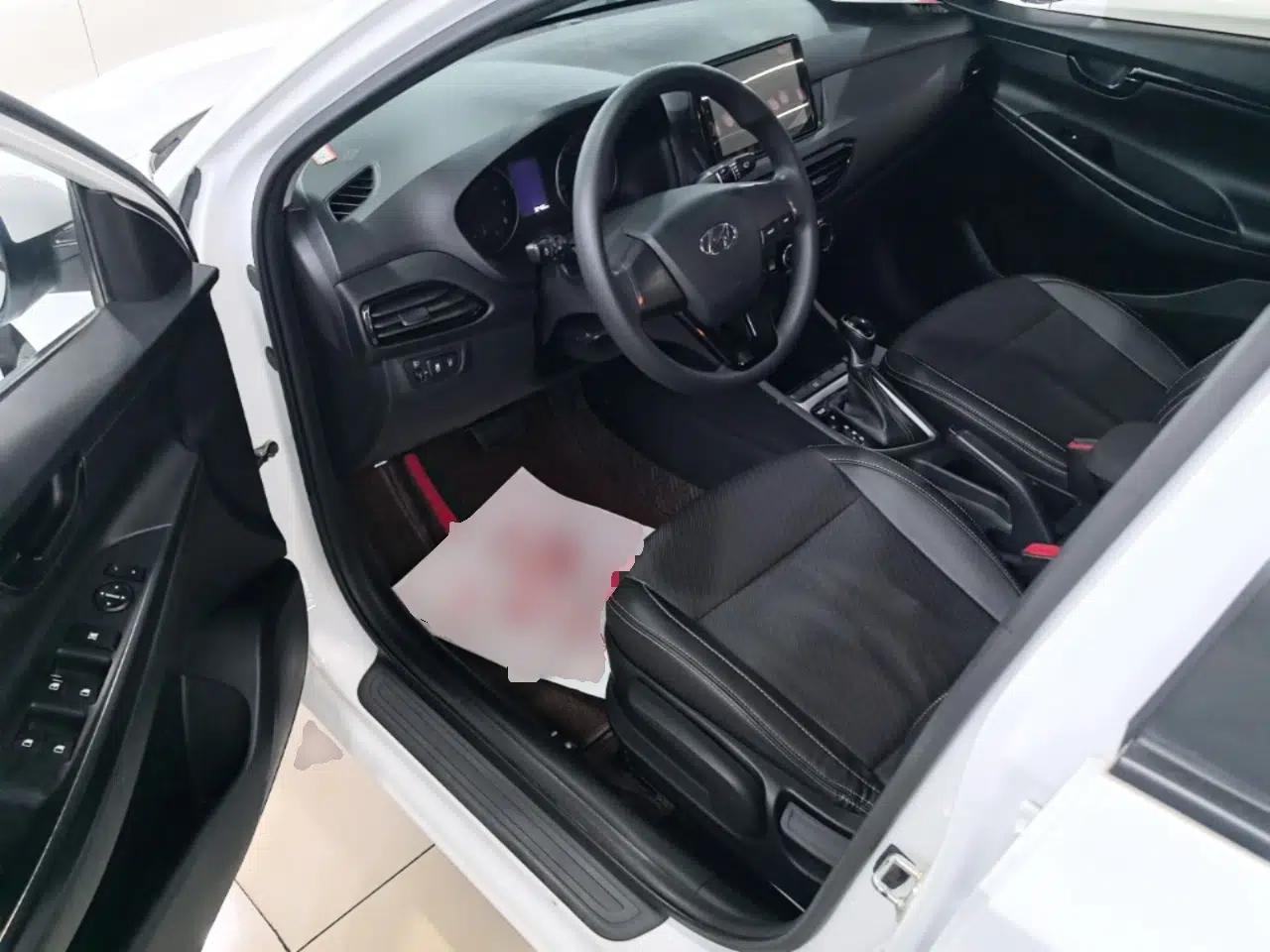 Hyundai Celesta 2018 1.6L Automatic GL Enjoyment Edition China VI compliant — миниатюра 19