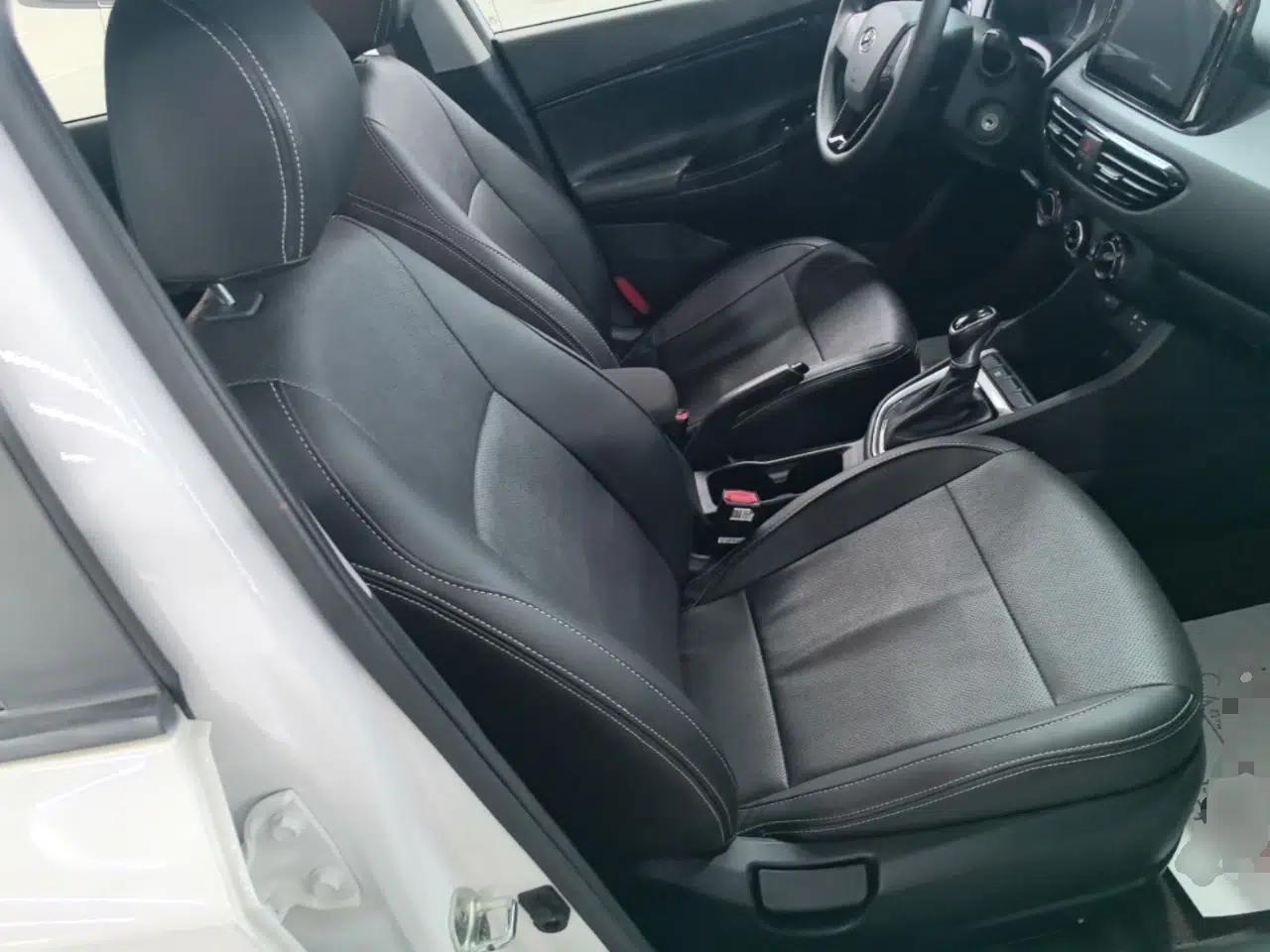 Hyundai Celesta 2018 1.6L Automatic GL Enjoyment Edition China VI compliant — миниатюра 23