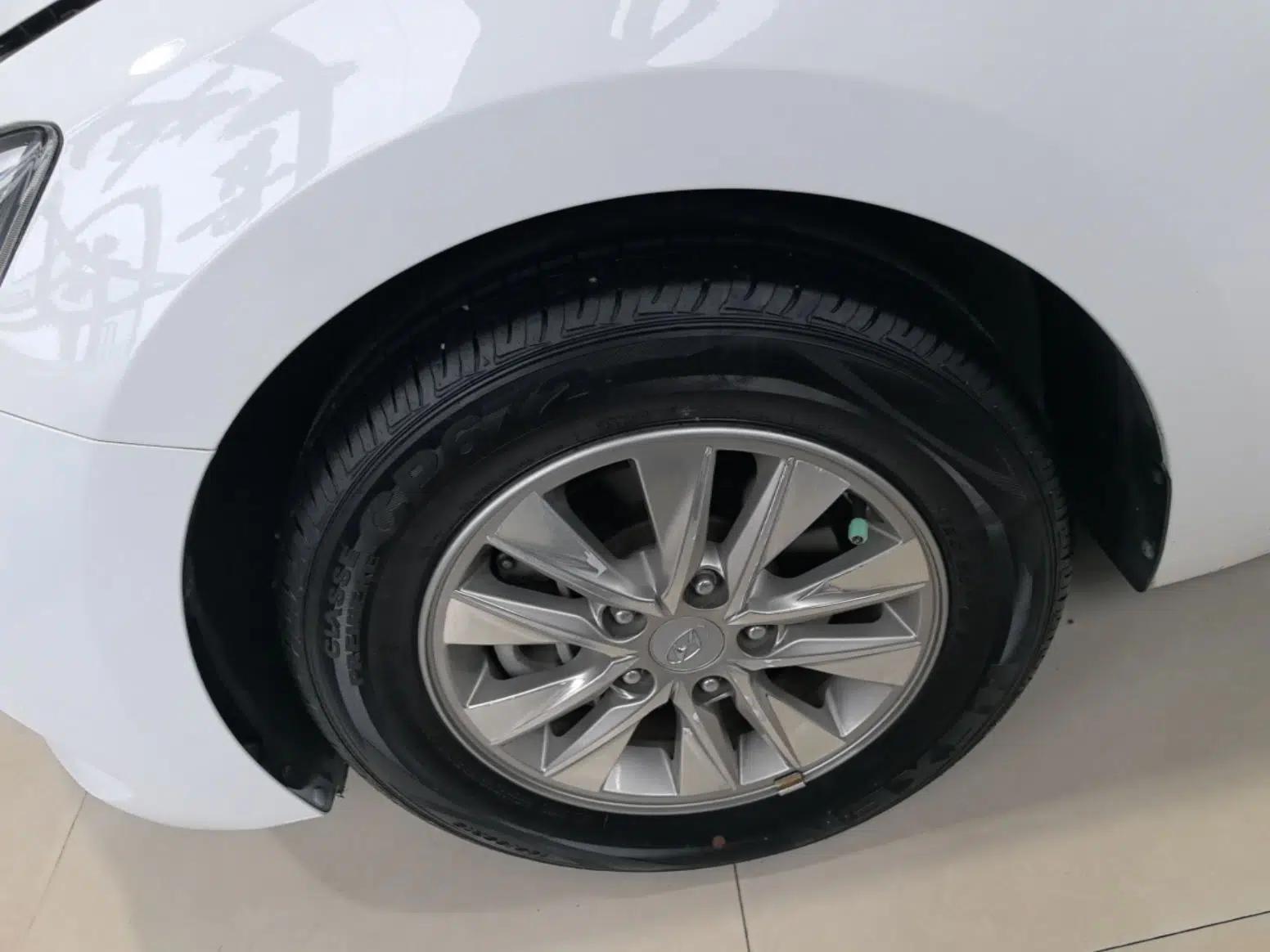 Hyundai Celesta 2018 1.6L Automatic GL Enjoyment Edition China VI compliant — миниатюра 8