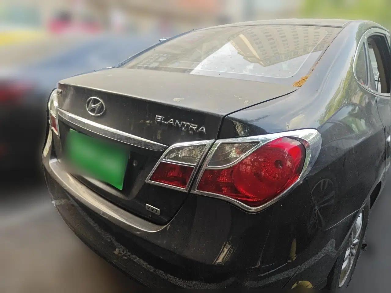 Hyundai Celesta 2011 1.6L Automatic Top-Tier Version — миниатюра 5