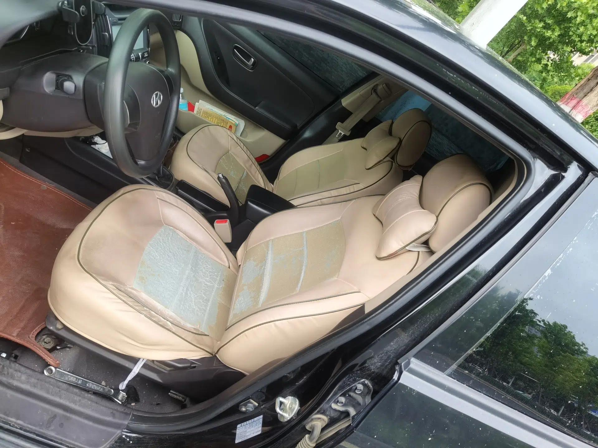 Hyundai Celesta 2011 1.6L Manual Comfort Edition — миниатюра 16