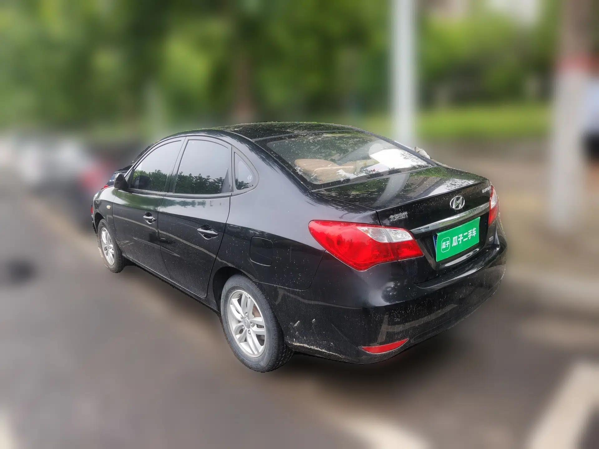 Hyundai Celesta 2011 1.6L Manual Comfort Edition — миниатюра 4