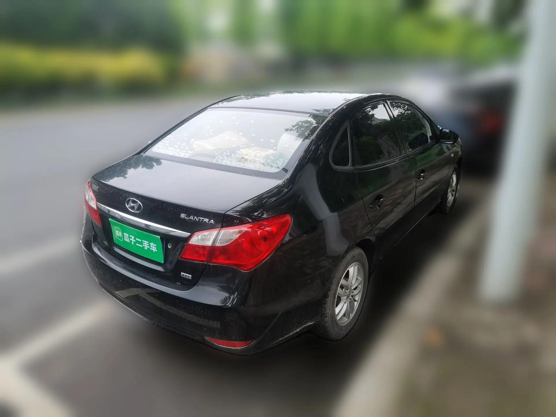 Hyundai Celesta 2011 1.6L Manual Comfort Edition — миниатюра 6