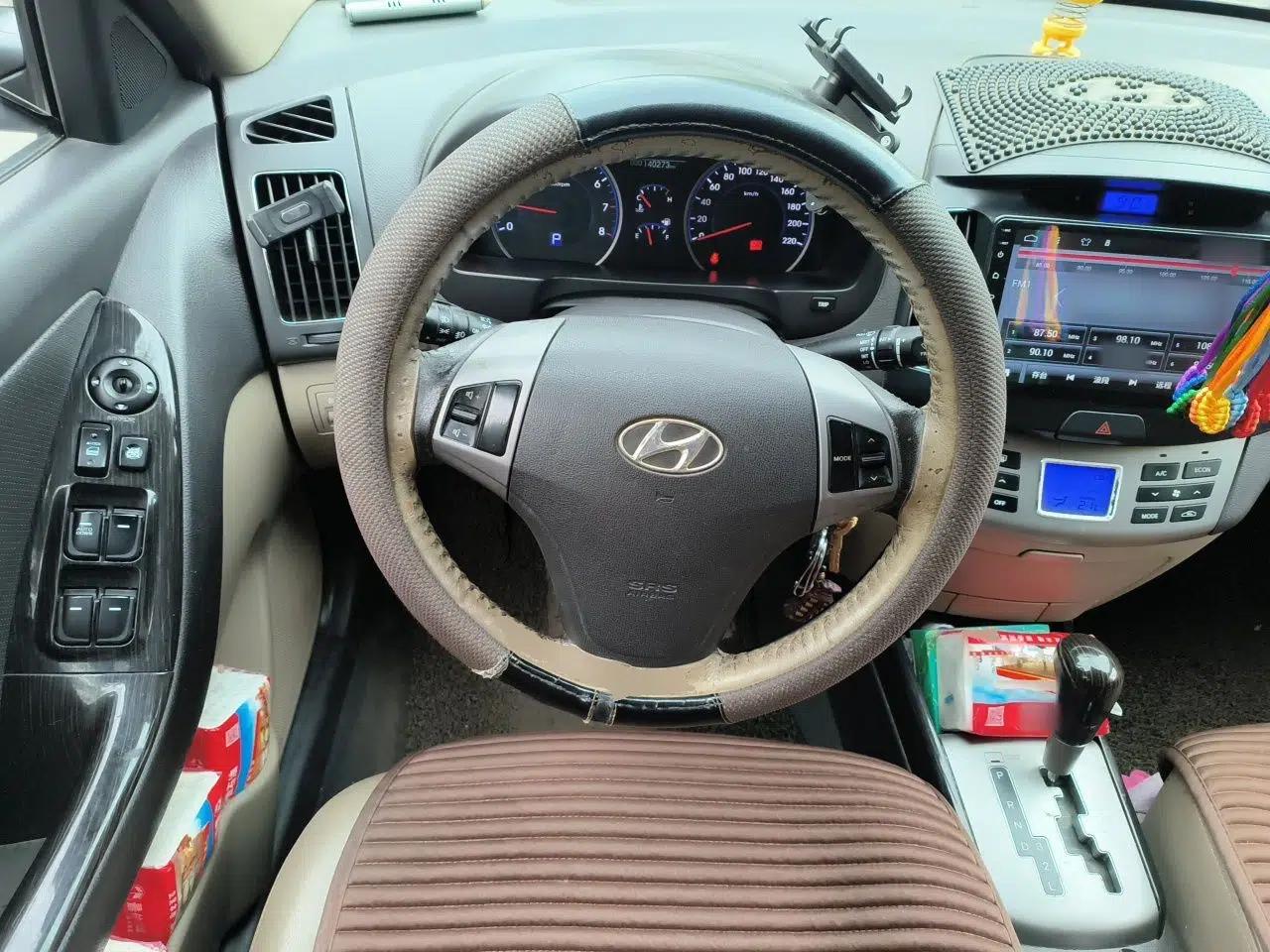 Hyundai Celesta 2011 1.6L Automatic Luxury Version — миниатюра 11