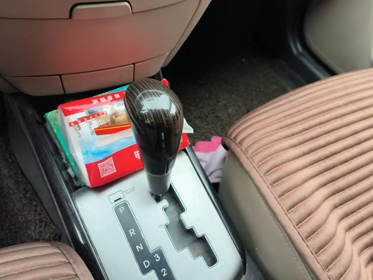 Hyundai Celesta 2011 1.6L Automatic Luxury Version — миниатюра 15