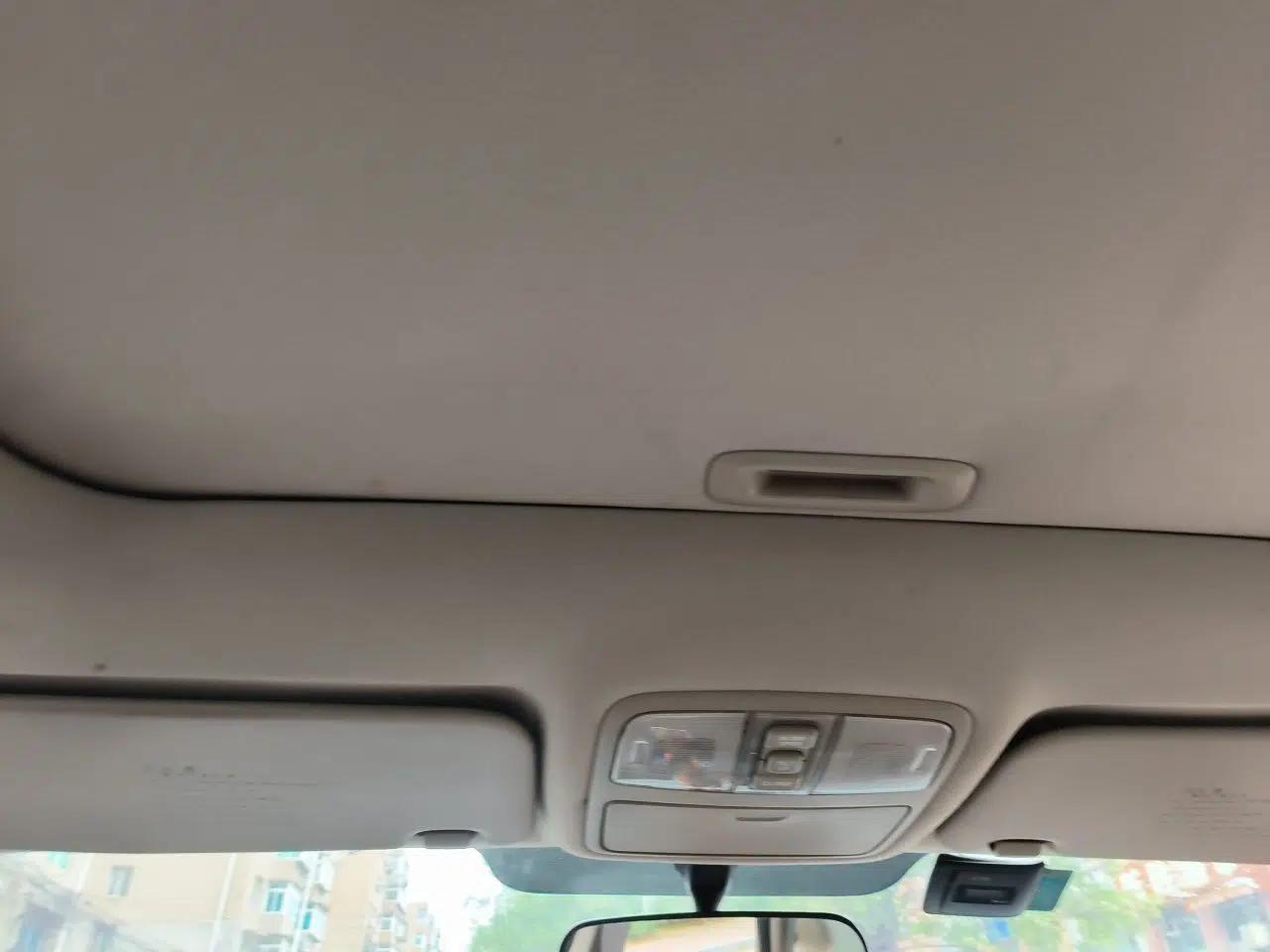 Hyundai Celesta 2011 1.6L Automatic Luxury Version — миниатюра 19