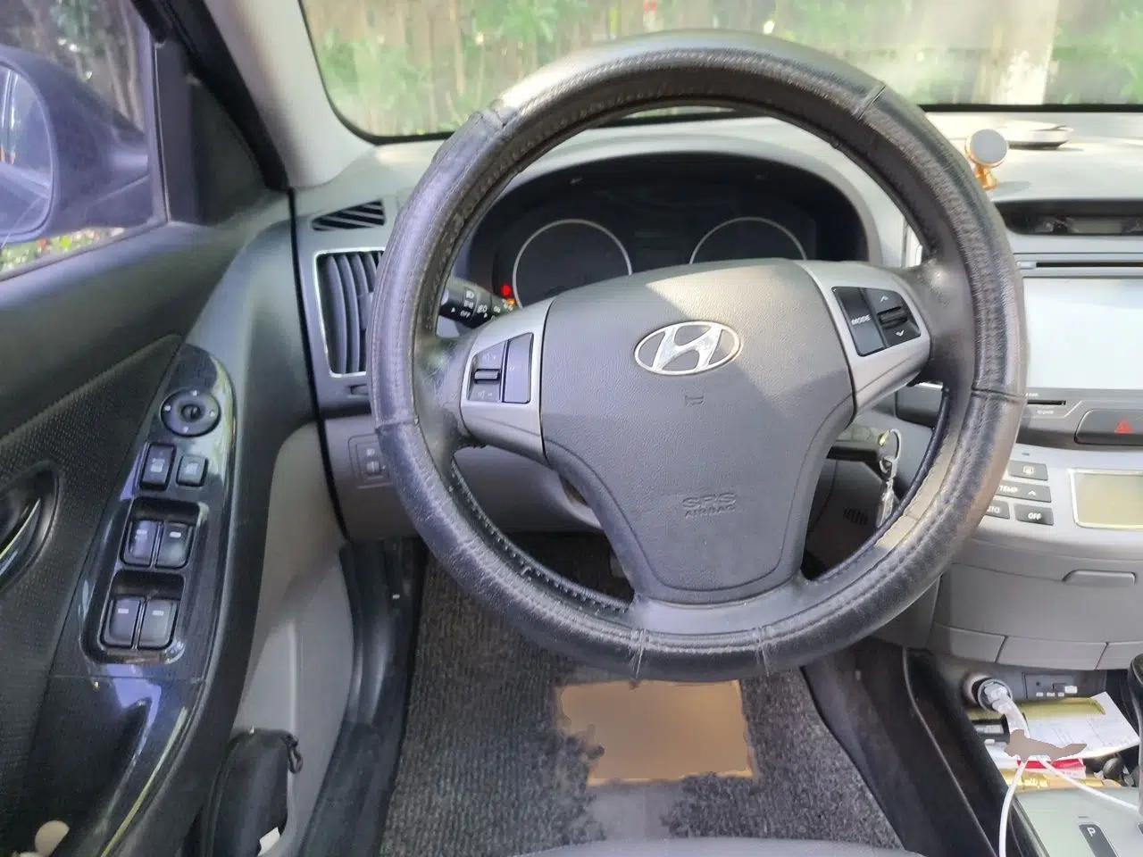 Hyundai Celesta 2011 1.6L Automatic Luxury Version — миниатюра 11