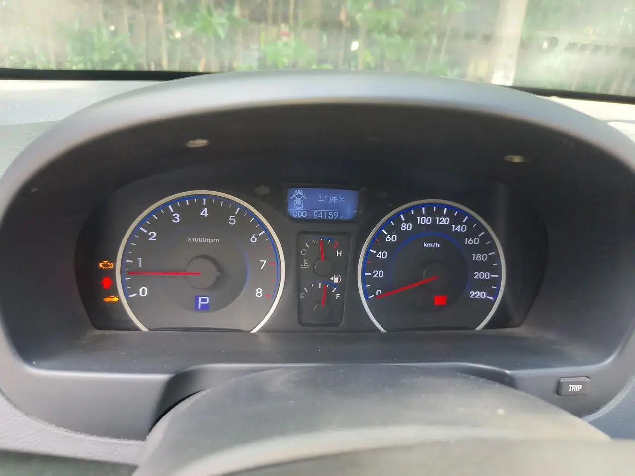 Hyundai Celesta 2011 1.6L Automatic Luxury Version — миниатюра 13
