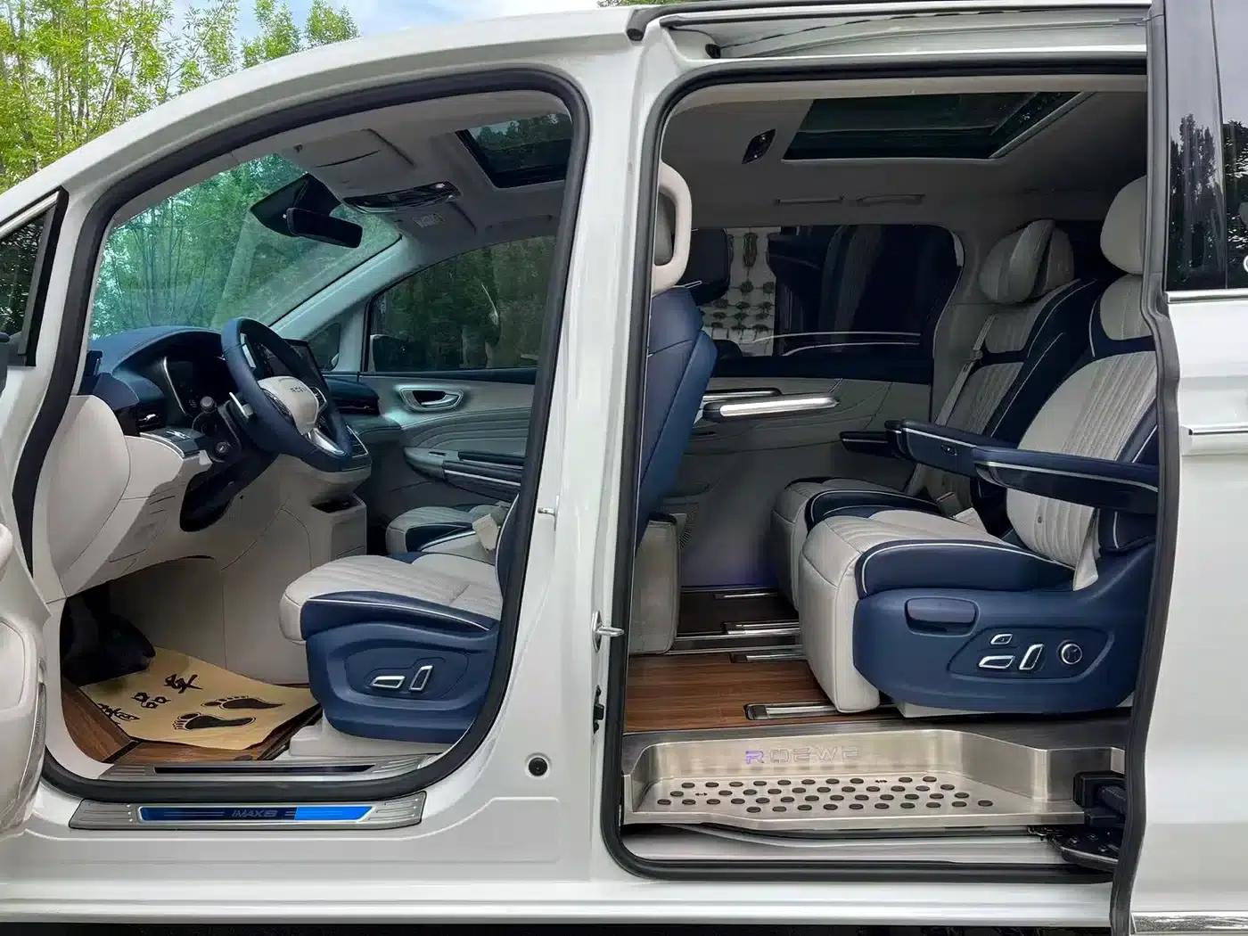 Roewe iMAX8 2022 400TGI Premium Edition — миниатюра 6