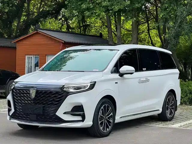 Roewe iMAX8 2022 400TGI Premium Edition
