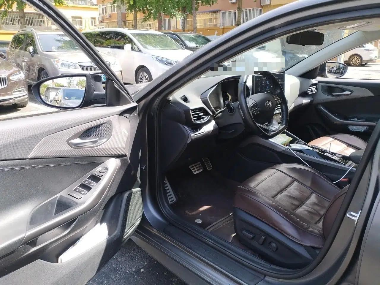 Hyundai Lafesta Electric 2020 GLX ZhiJie Edition — миниатюра 17