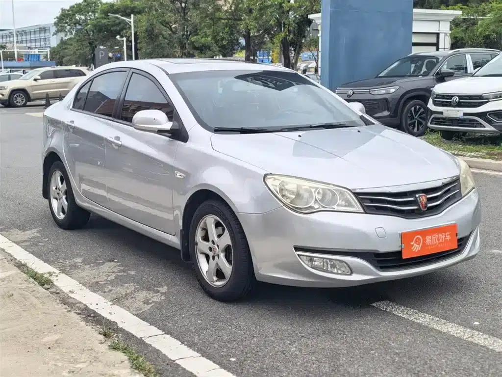 Roewe 350 2012 1.5L Automatic Smart Value Edition — миниатюра 3