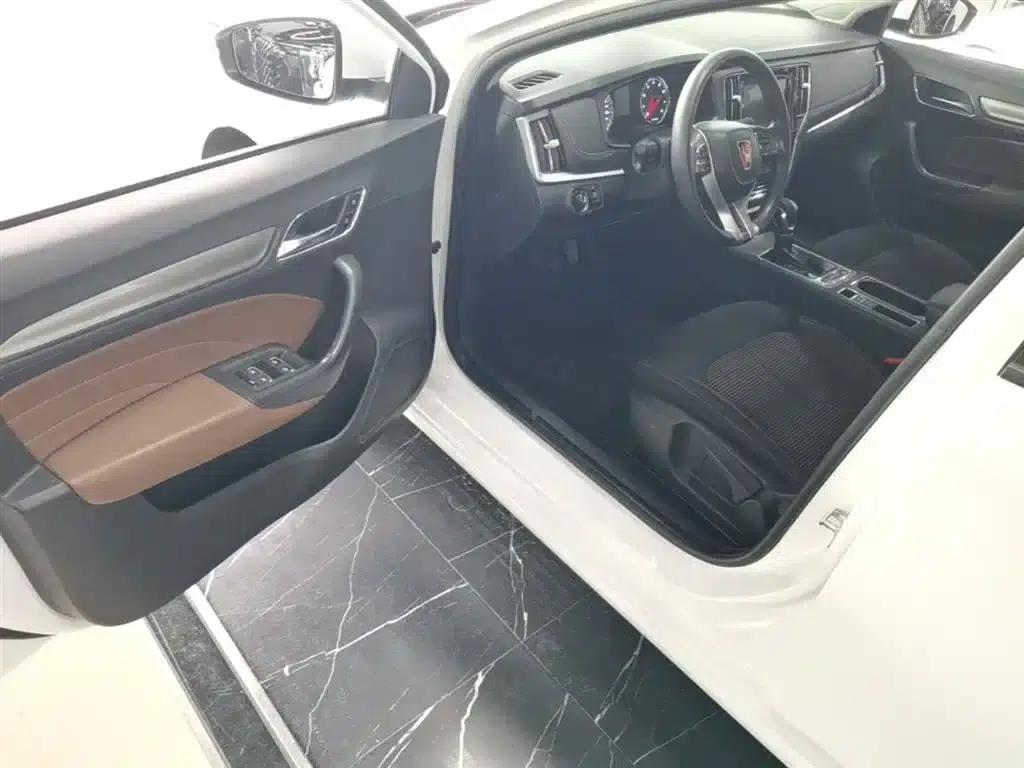 Roewe i6 Classic 2019 PLUS 1.6L CVT 4G Connected Luxury Edition — миниатюра 16