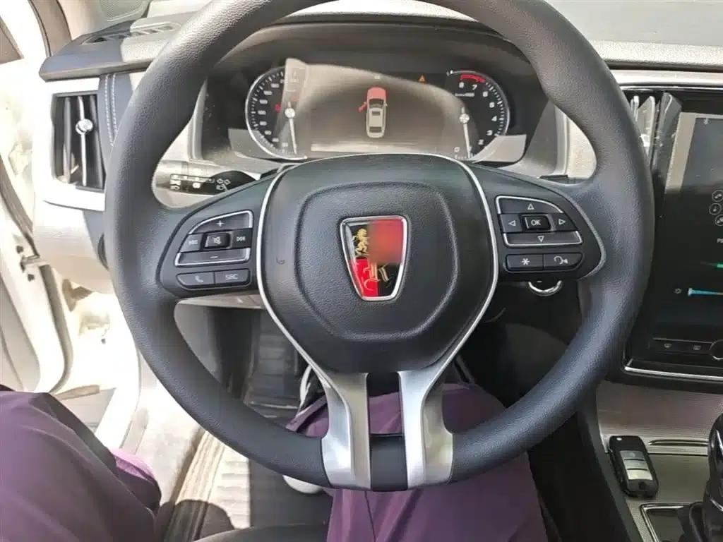 Roewe i6 Classic 2020 PLUS 1.6L CVT 4G Connected Glory Holographic Edition — миниатюра 11