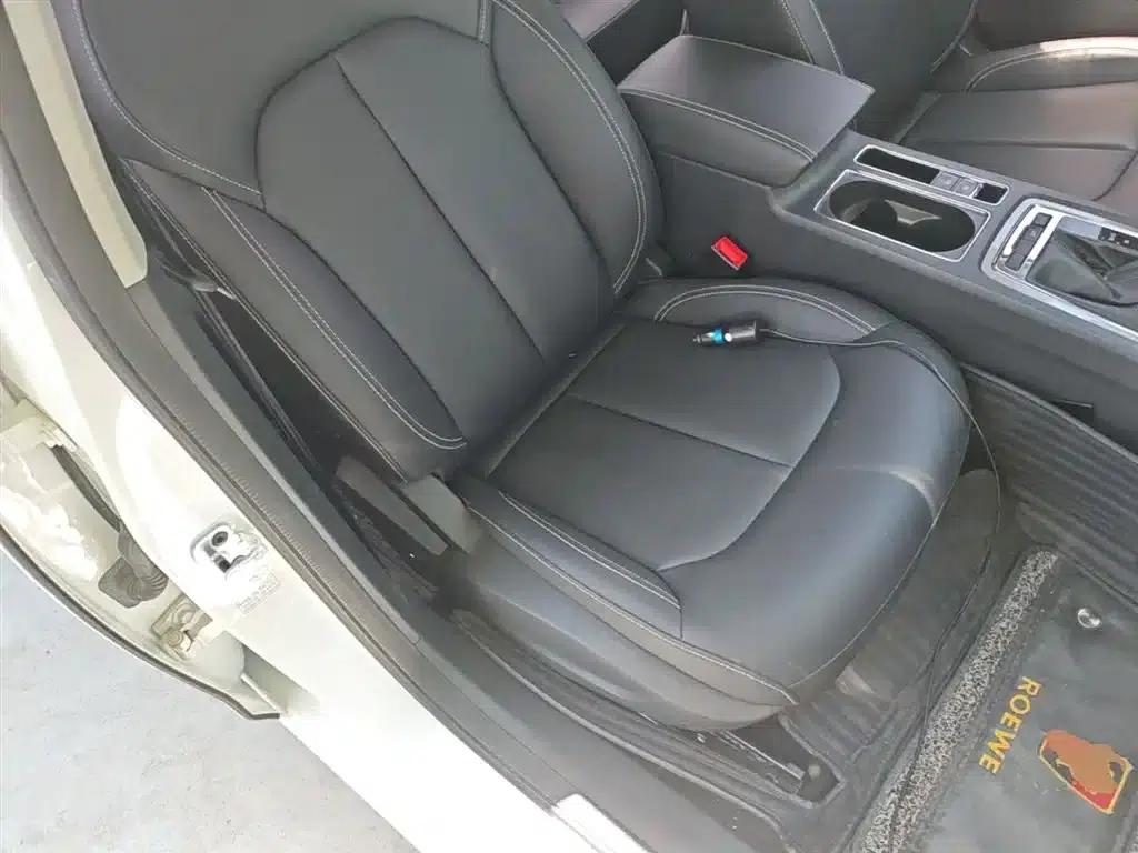 Roewe i6 Classic 2020 PLUS 1.6L CVT 4G Connected Glory Holographic Edition — миниатюра 25