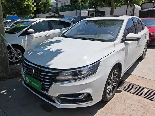 Roewe i6 Classic 2020 PLUS 1.6L CVT 4G Connected Glory Holographic Edition