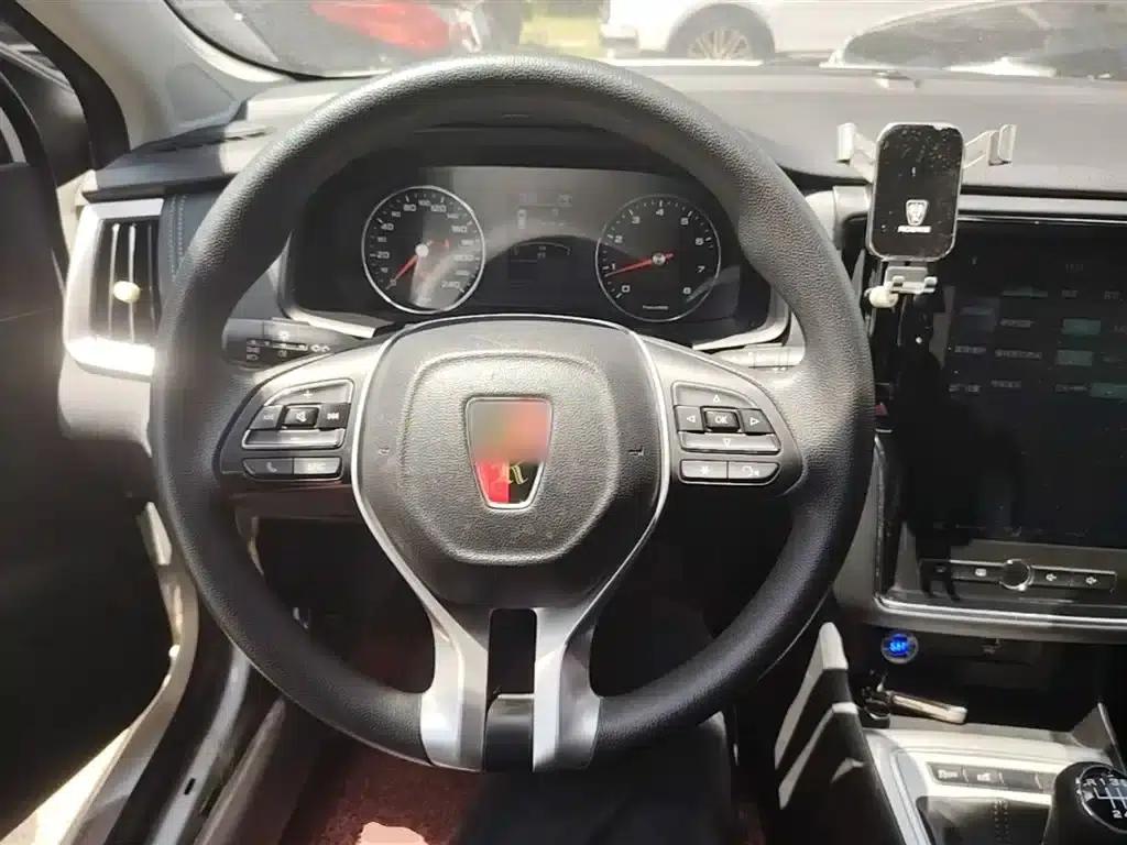 Roewe i6 Classic 2020 PLUS 1.6L Manual 4G Connected Glory Flagship Edition — миниатюра 11