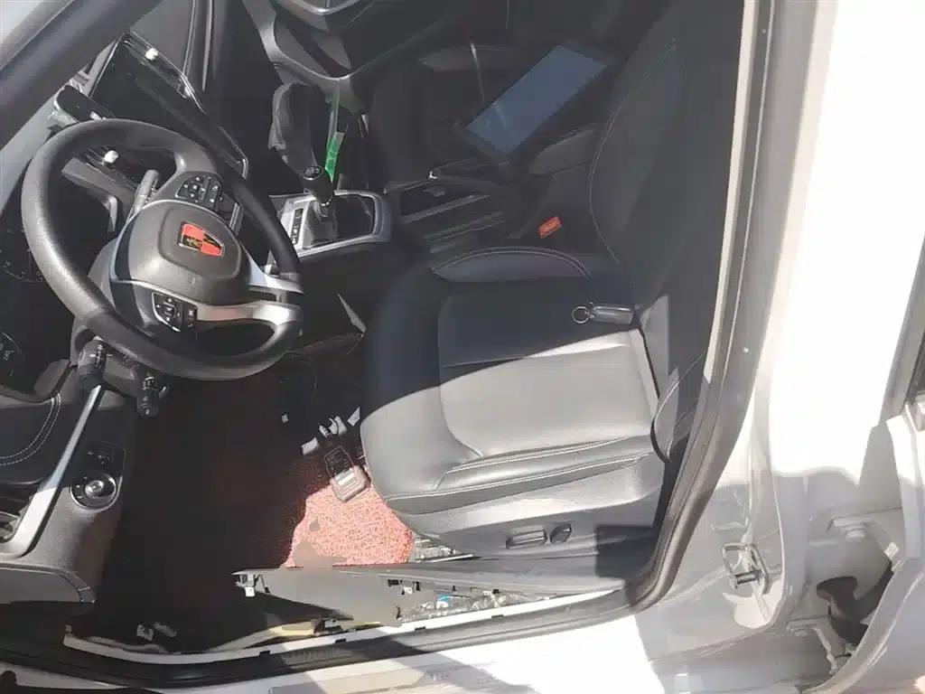 Roewe i6 Classic 2020 PLUS 1.6L Manual 4G Connected Glory Flagship Edition — миниатюра 15