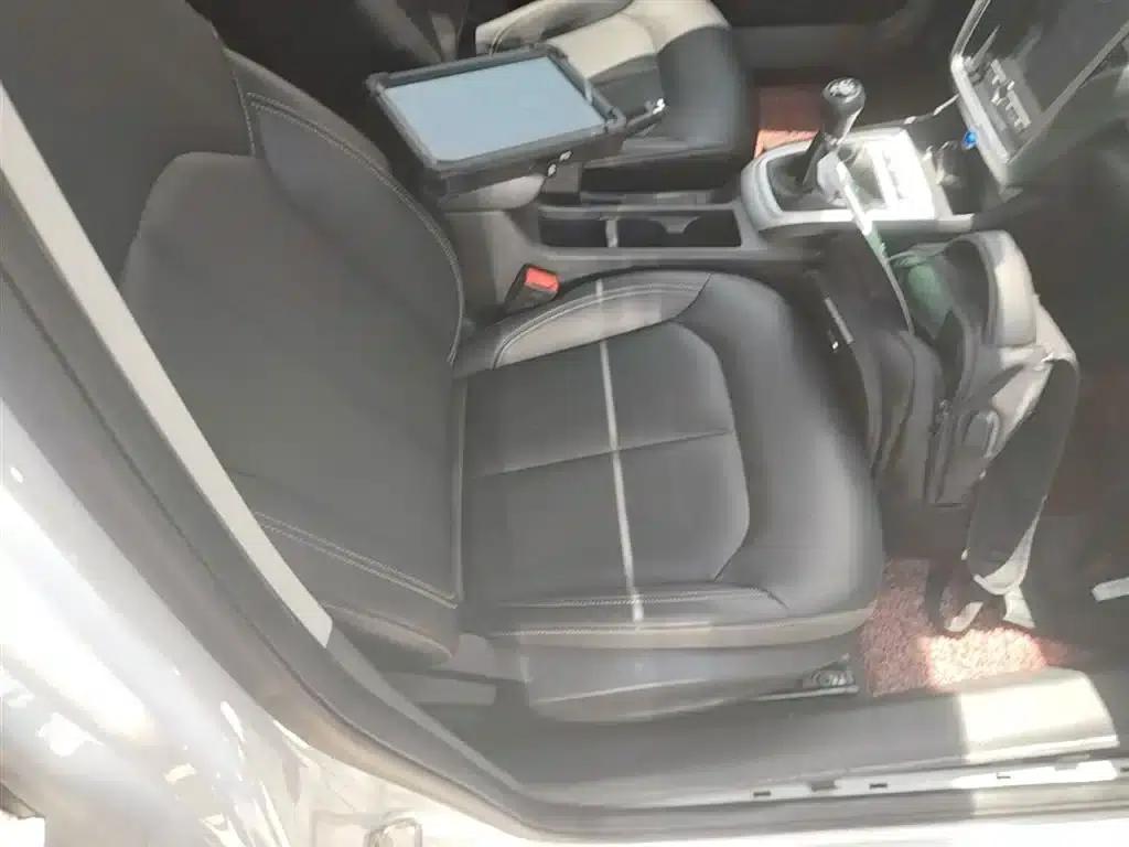 Roewe i6 Classic 2020 PLUS 1.6L Manual 4G Connected Glory Flagship Edition — миниатюра 25